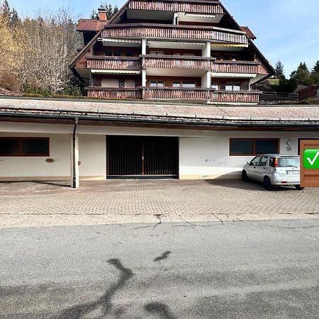 Apartamento Auszeit Am Berg Lenzkirch Exterior foto
